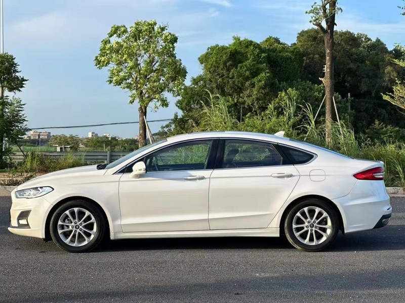 汕头21年福特蒙迪欧3