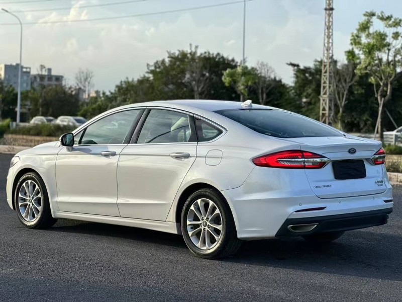 汕头21年福特蒙迪欧7