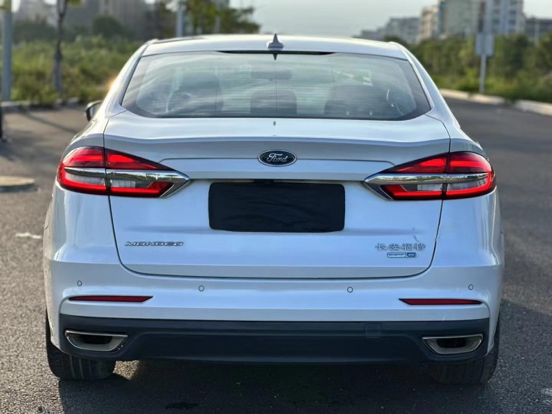 汕头21年福特蒙迪欧9