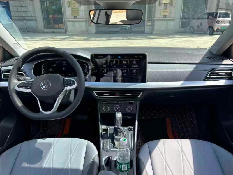 景德镇23年大众朗逸4