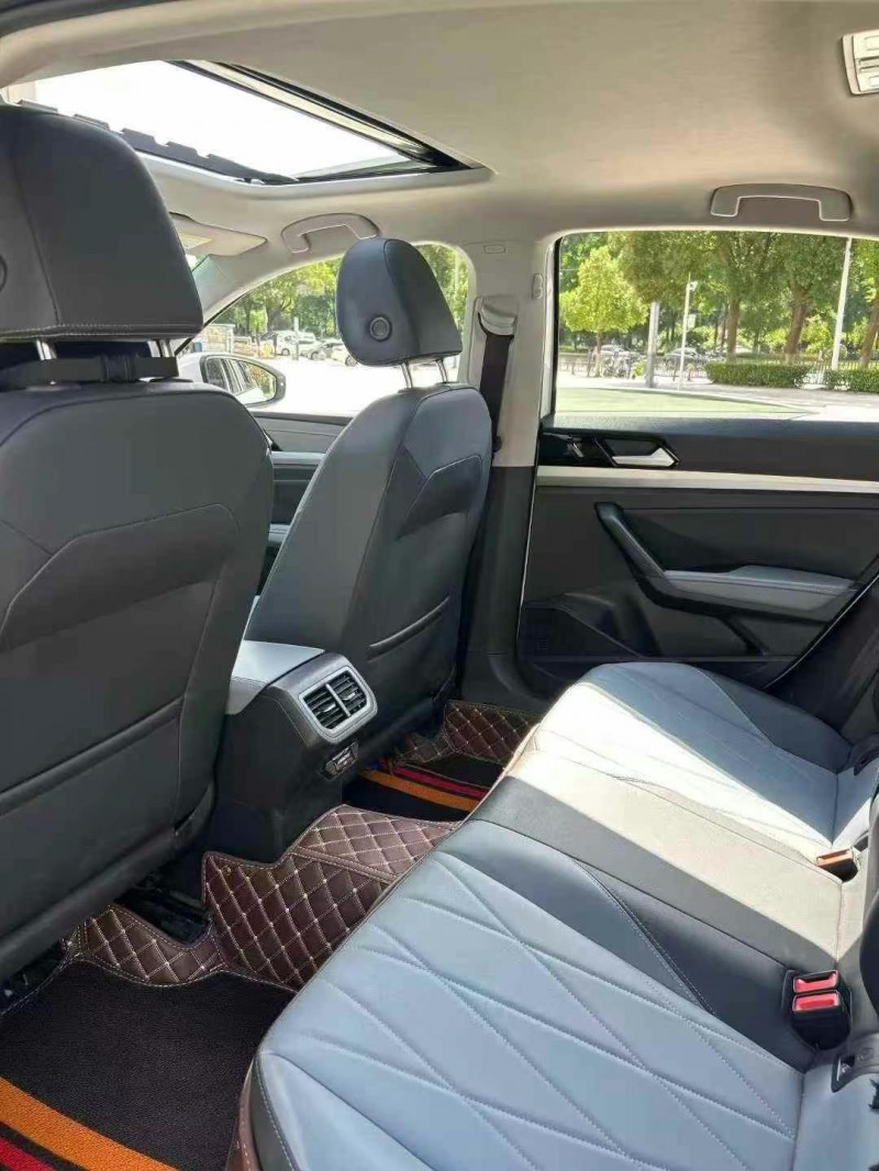 景德镇23年大众朗逸6