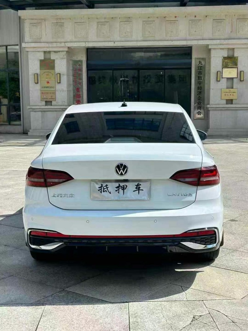 景德镇23年大众朗逸9