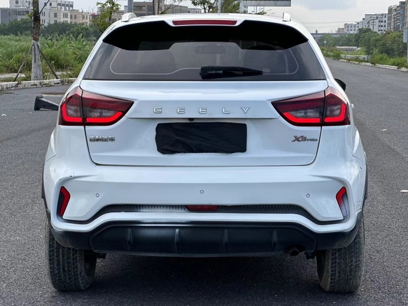 汕頭22年吉利遠景9