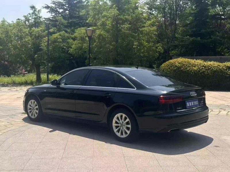 青岛13年奥迪A6L8