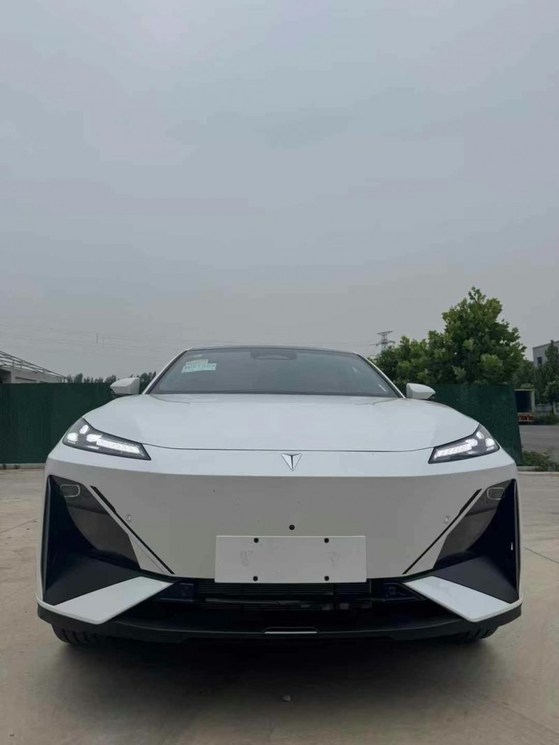 枣庄25年长安汽车深蓝1