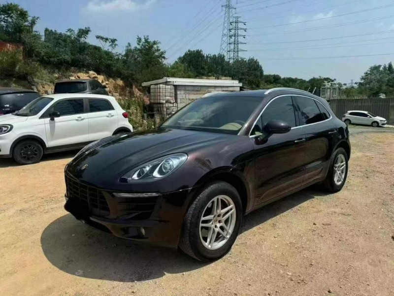 青岛16年保时捷Macan2