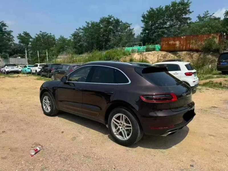 青岛16年保时捷Macan9