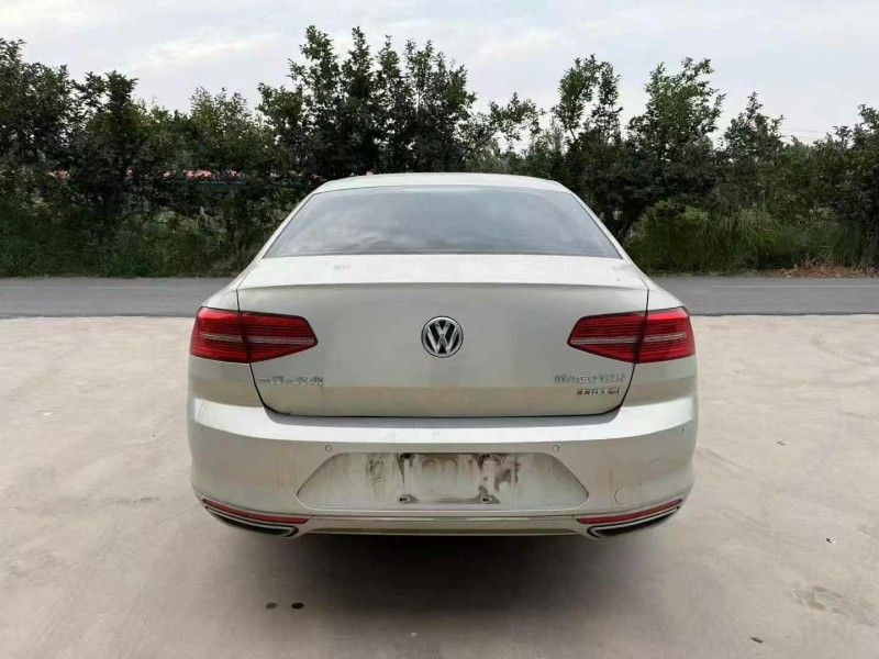 濟寧17年大眾邁騰9