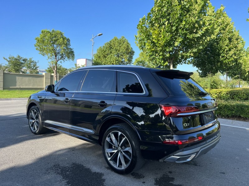 盐城20年奥迪Q78