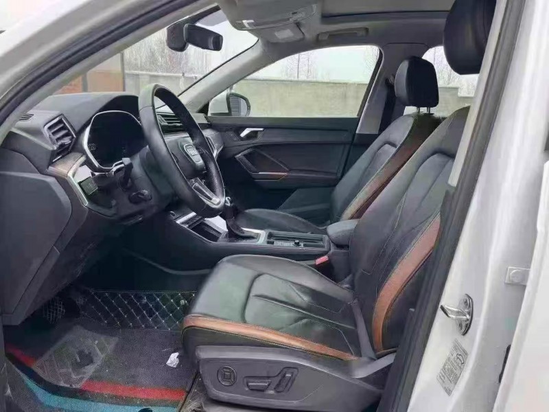 青岛22年奥迪Q34