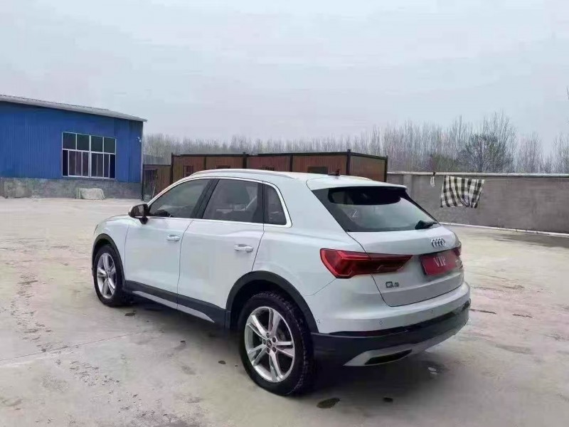 青岛22年奥迪Q37