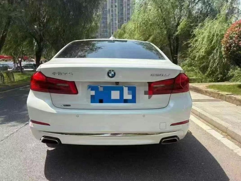 景德镇20年宝马5系9