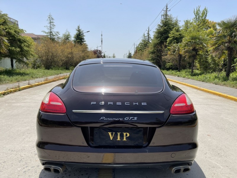 鹽城12年保時捷帕拉梅拉9