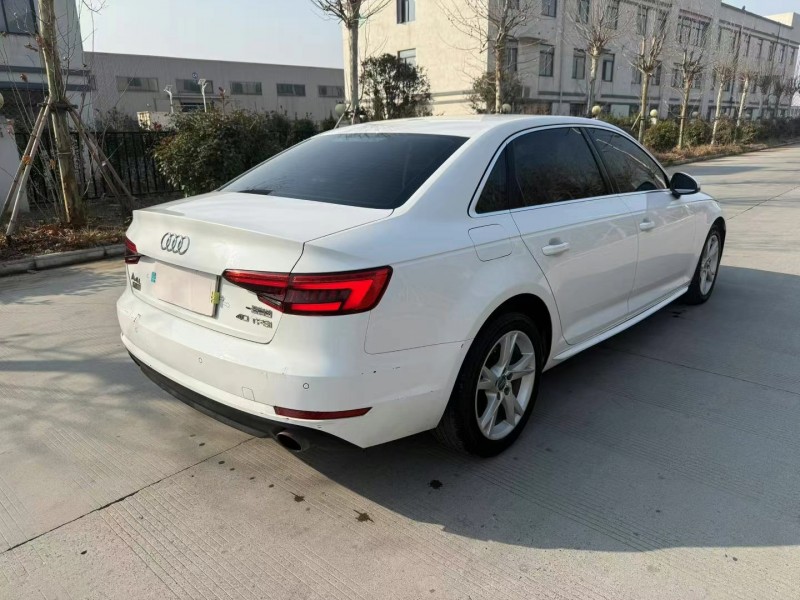 徐州17年奥迪A4L7