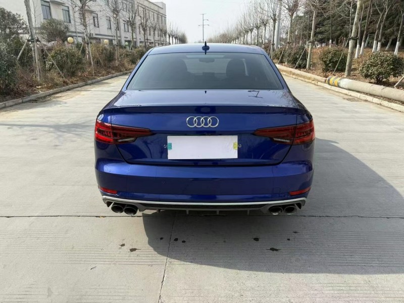 徐州17年奥迪A4L5
