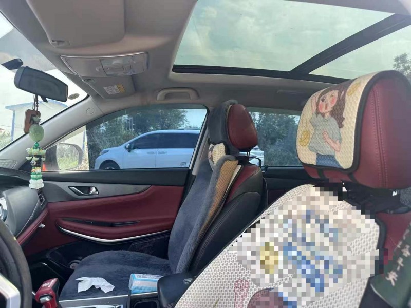 济宁23年长安汽车CS756