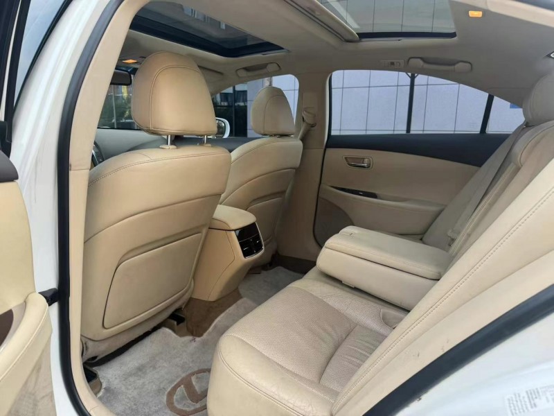 濟南11年雷克薩斯ES7