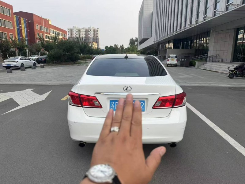 濟南11年雷克薩斯ES9