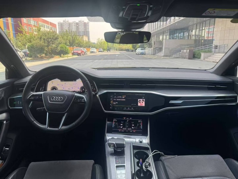 济南23年奥迪A6L8