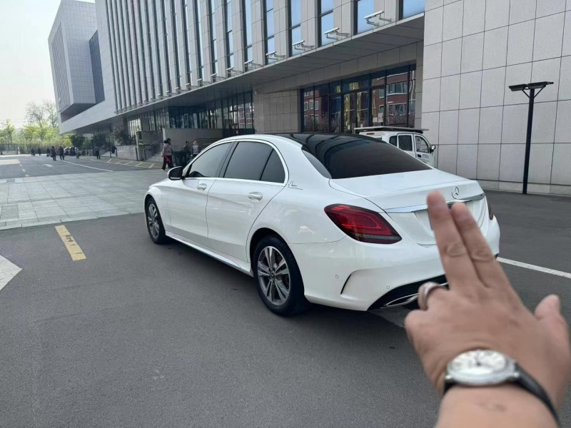 济南19年奔驰C5
