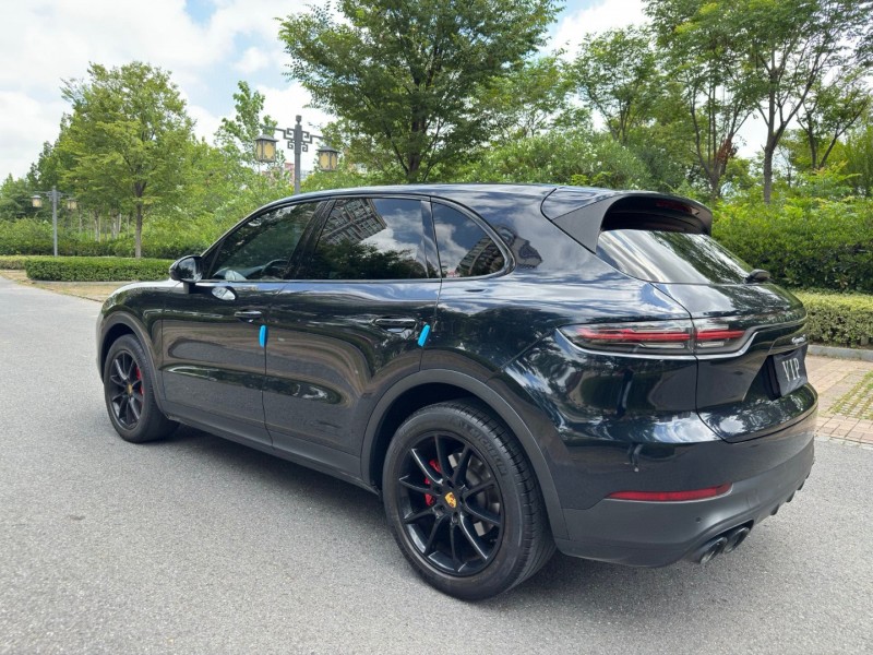 鹽城19年保時捷卡宴4