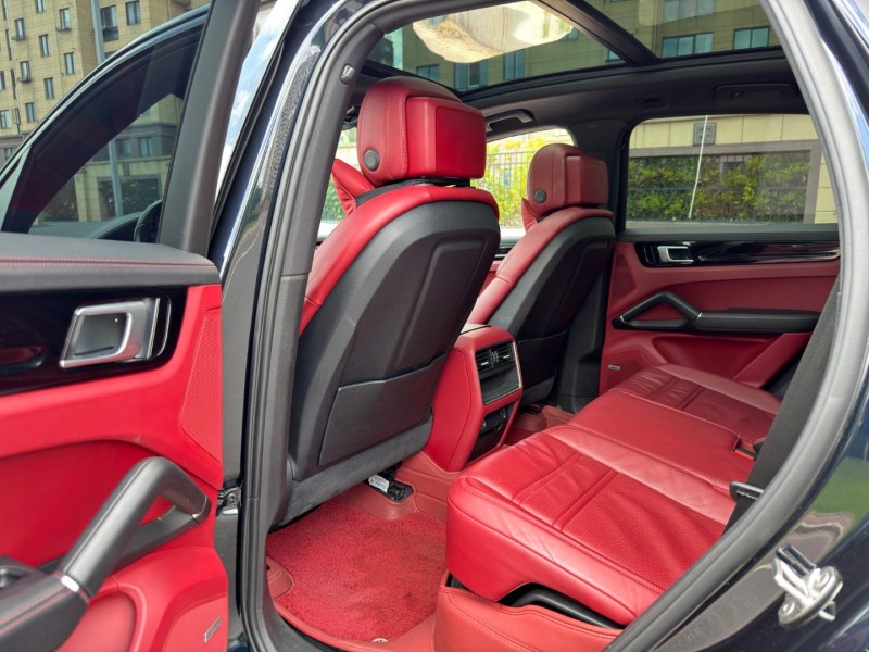 鹽城19年保時捷卡宴8