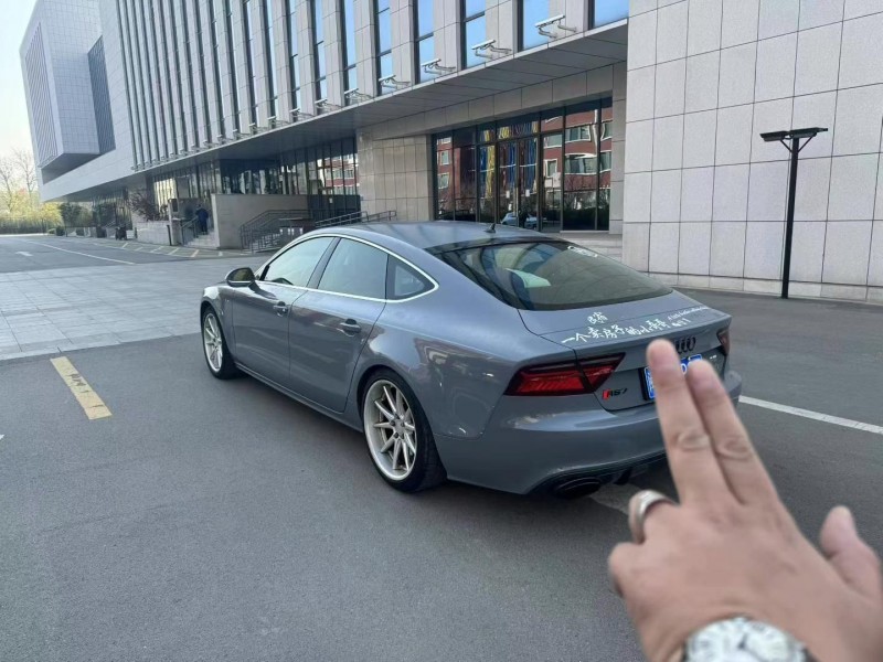 济南15年奥迪A7L5