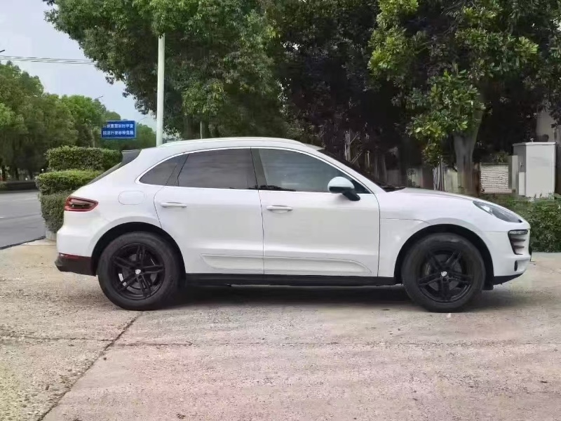 襄陽15年保時捷Macan4