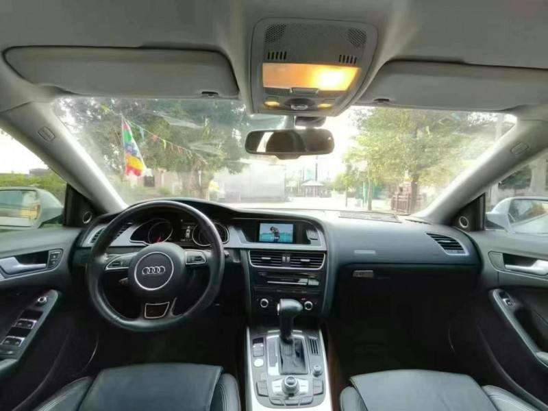 深圳14年奥迪S54