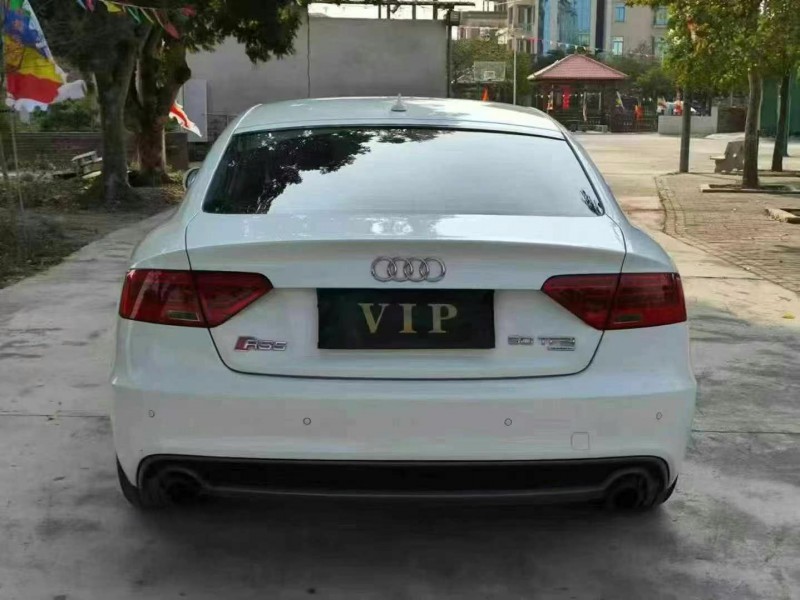 深圳14年奥迪S59