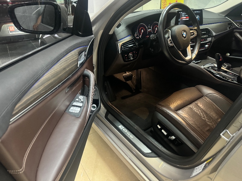 深圳18年宝马5系8