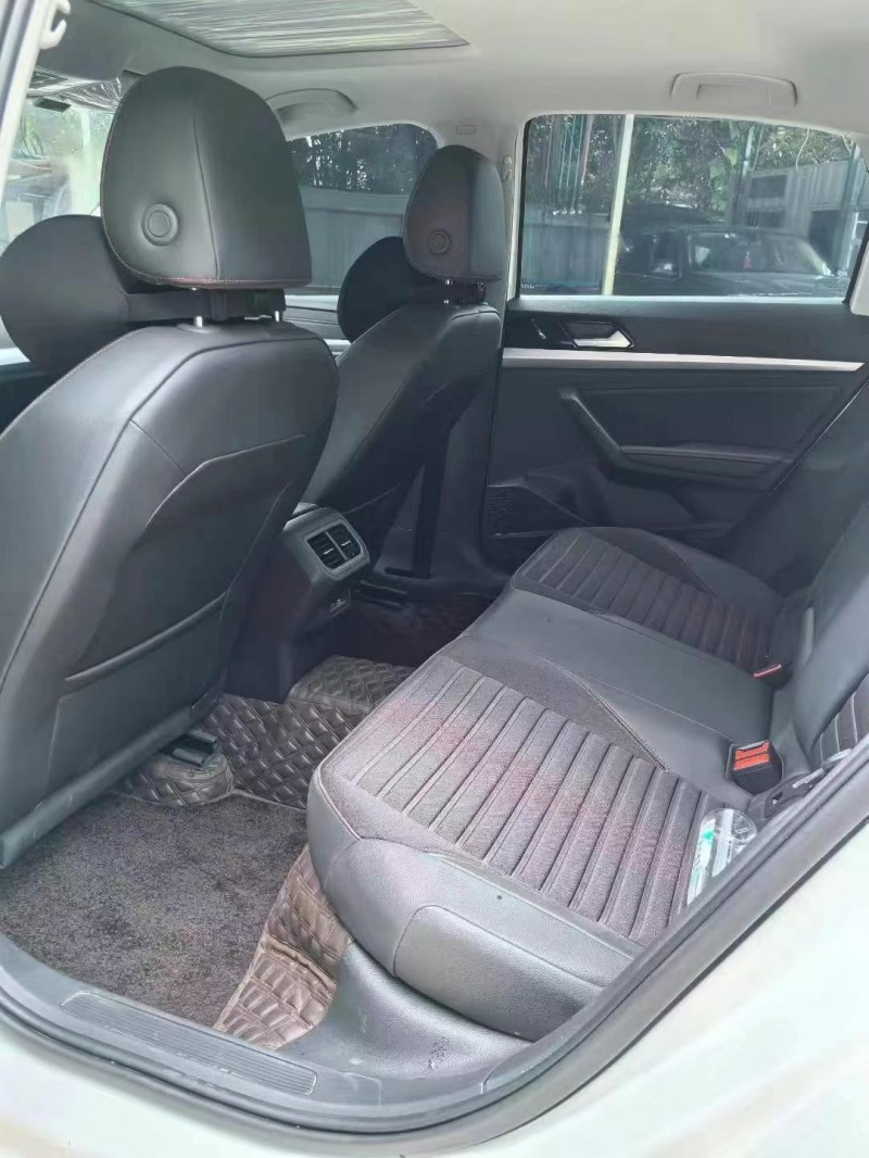 曲靖24年大众朗逸6