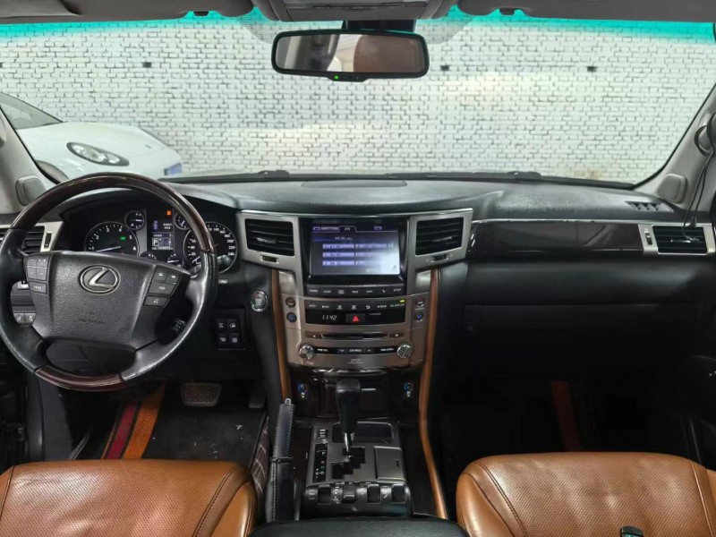廊坊15年雷克萨斯LX4