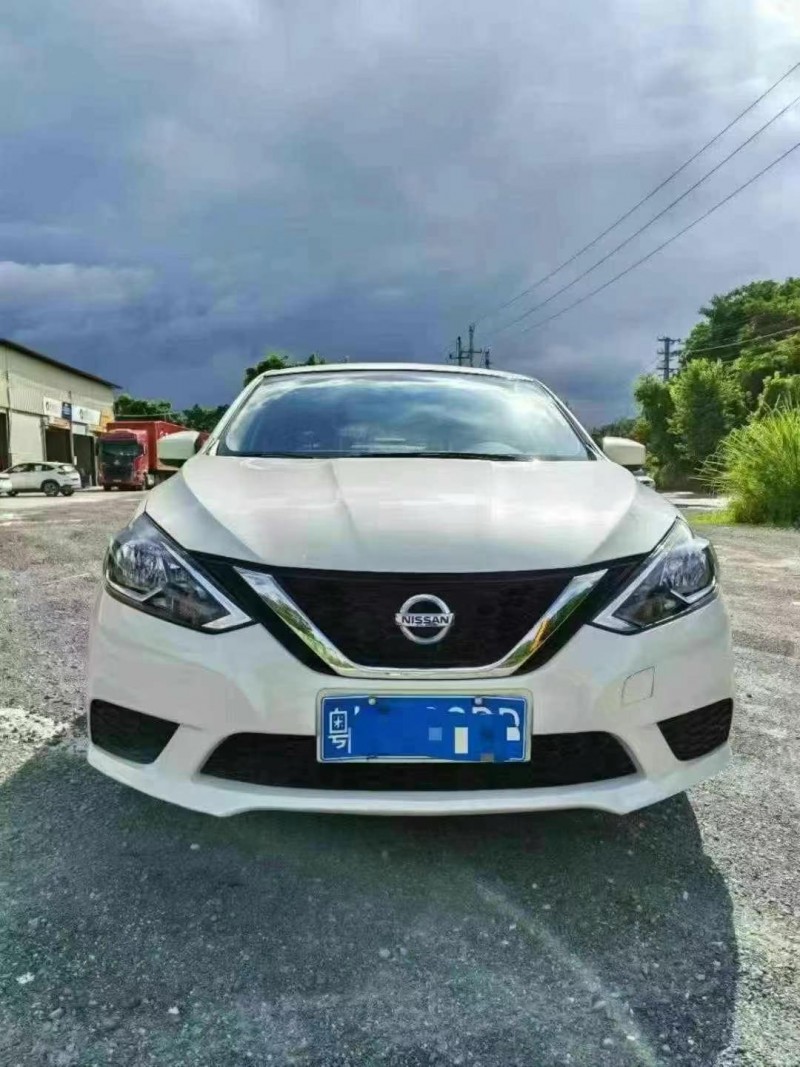 桂林21年日產軒逸1