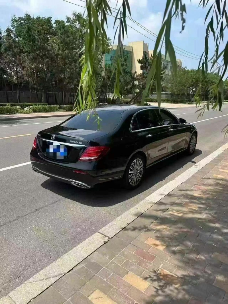 青岛20年奔驰E5