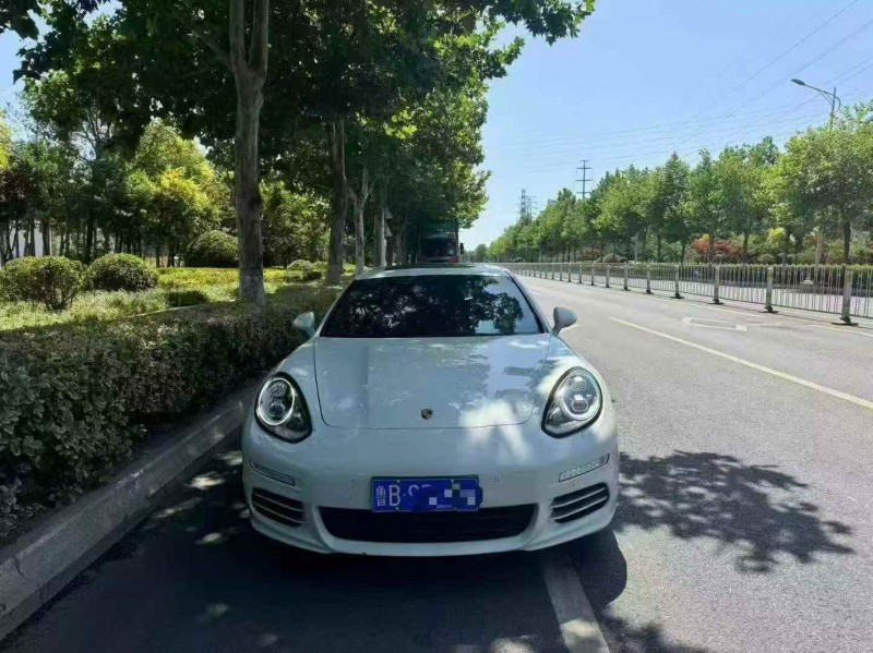 淄博16年保时捷帕拉梅拉1