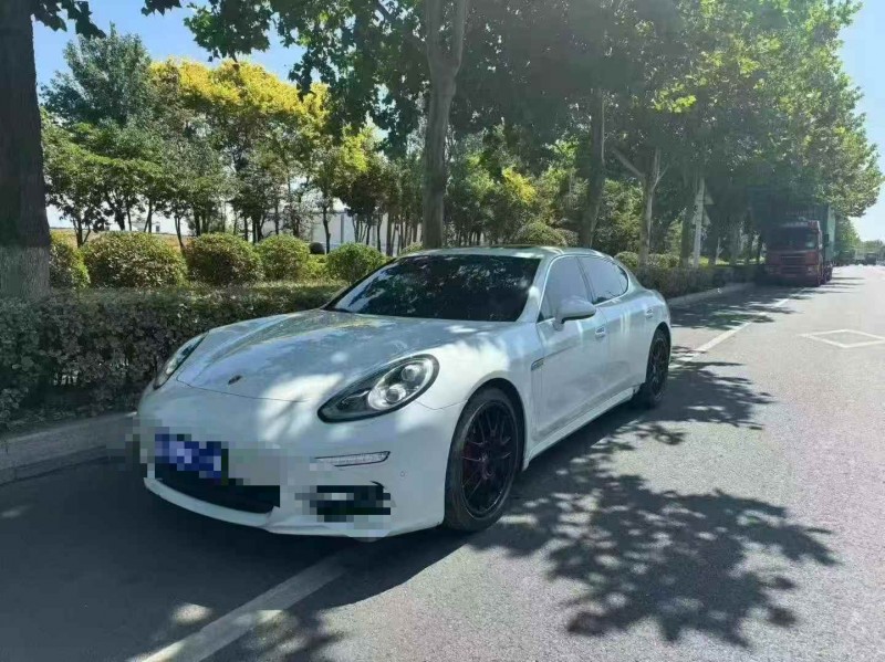 淄博16年保时捷帕拉梅拉3