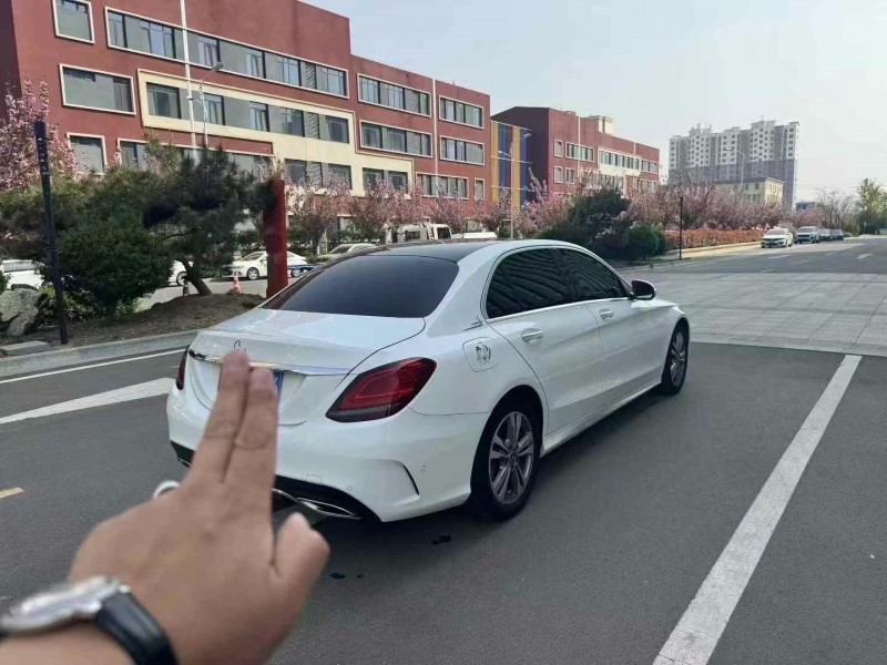 潍坊19年奔驰C8