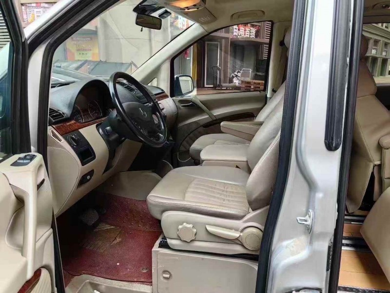 淄博17年奔驰唯雅诺4