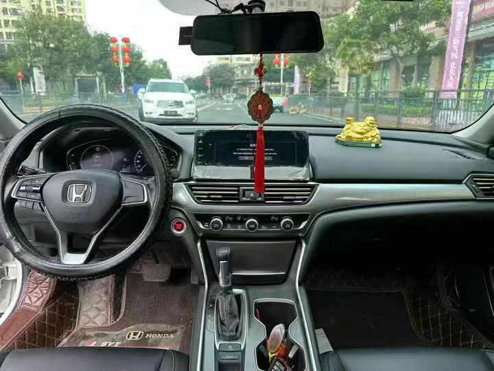 东莞22年本田雅阁5