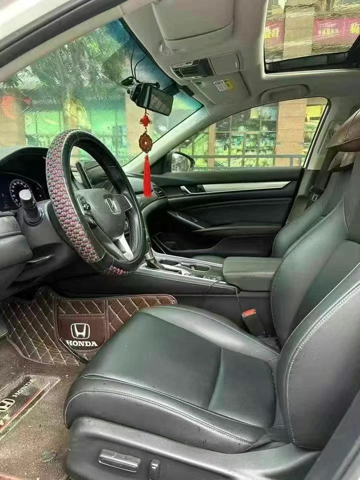 东莞22年本田雅阁6