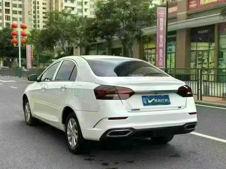 东莞22年吉利帝豪8