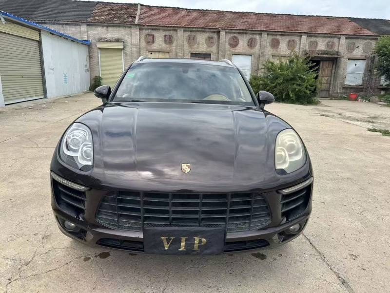 鄭州14年保時捷Macan1