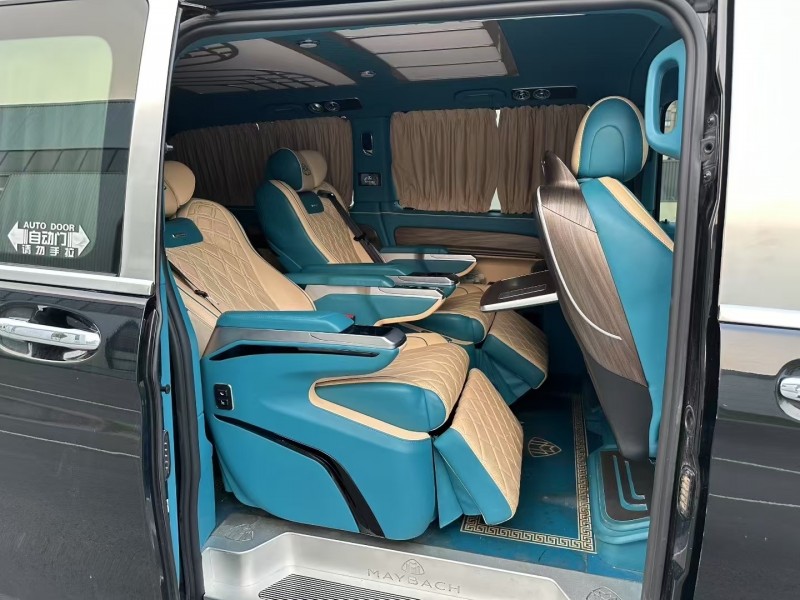 徐州22年奔驰威霆4