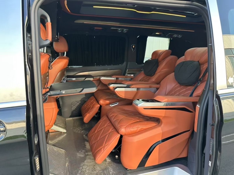 徐州23年奔驰莱茵旅行者4