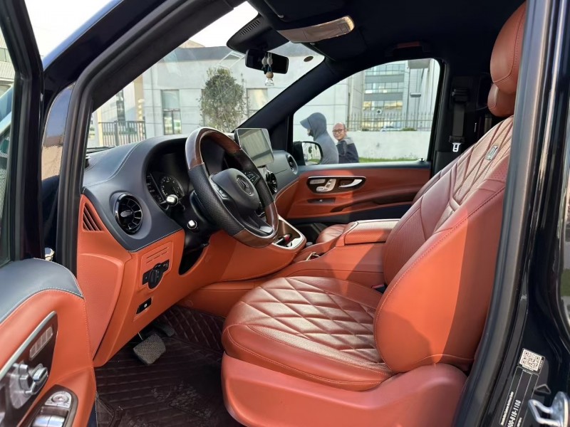 徐州23年奔驰莱茵旅行者6