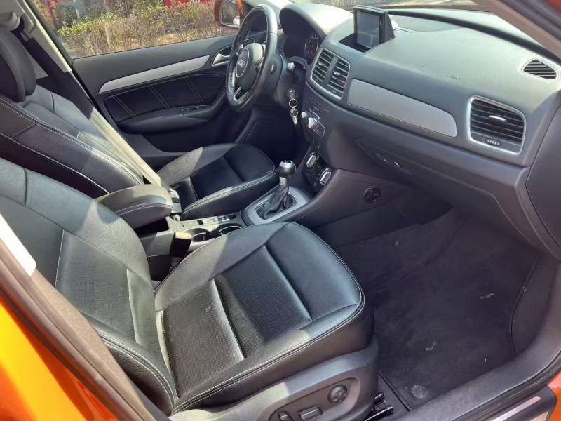 济宁16年奥迪Q36