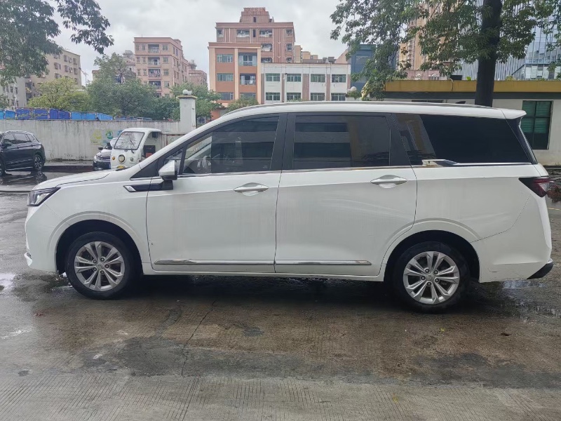 東莞23年五菱汽車佳辰7