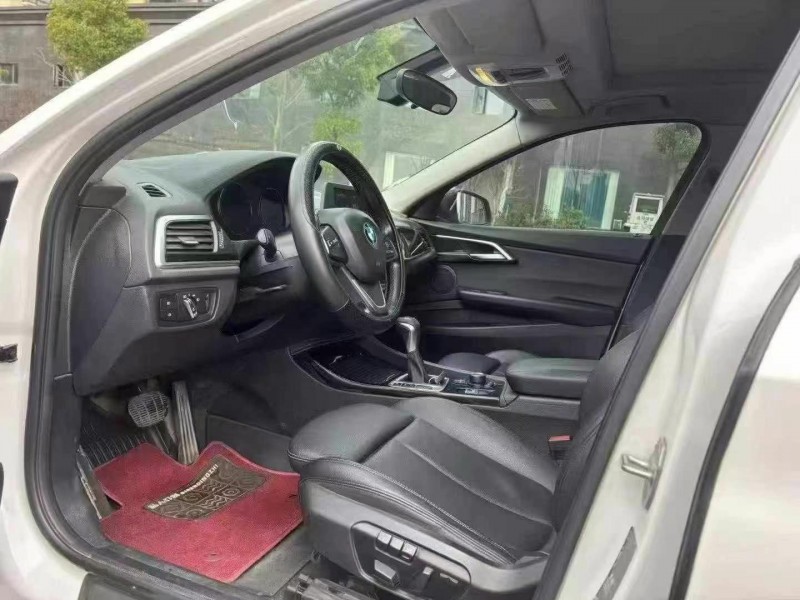 益阳18年宝马1系5