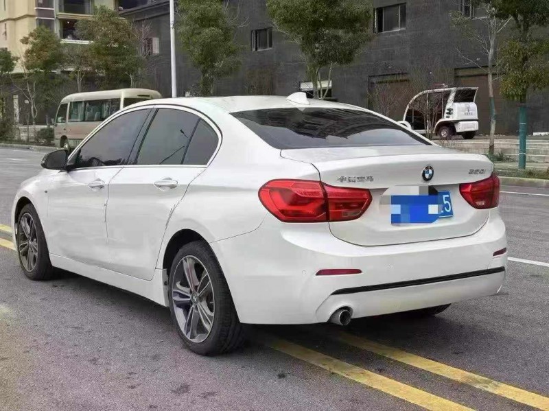 益阳18年宝马1系7